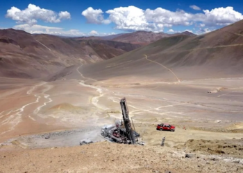 Inversores presionan a Lundin Mining por mayor transparencia climática y reducción de emisiones