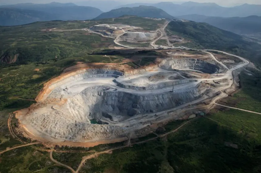 Minería de oro: la inversión de Donald Trump en Newmont redefine el escenario regulatorio en Norteamérica