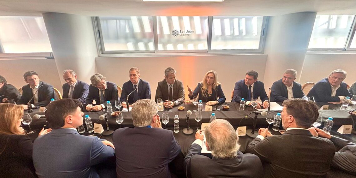 El Gobierno lanzó la Mesa Federal Minera en San Juan para impulsar inversiones por u$s 42.000 millones