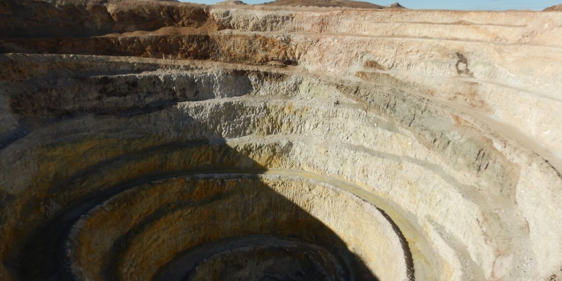 Minería: Santa Cruz fundamentó el veto a la suba de regalías por errores técnicos y jurídicos