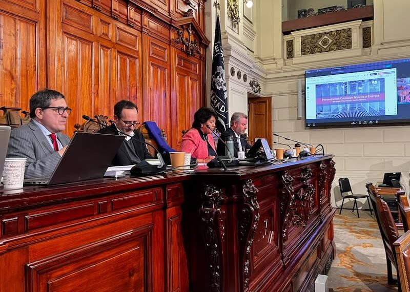 Sonami presentó propuestas clave ante el Senado para el sector minero