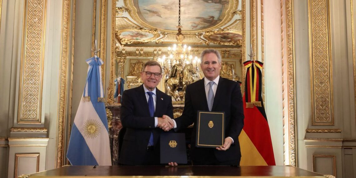 Inversiones: Argentina y Alemania firmaron un acuerdo para cooperar en minería y energía