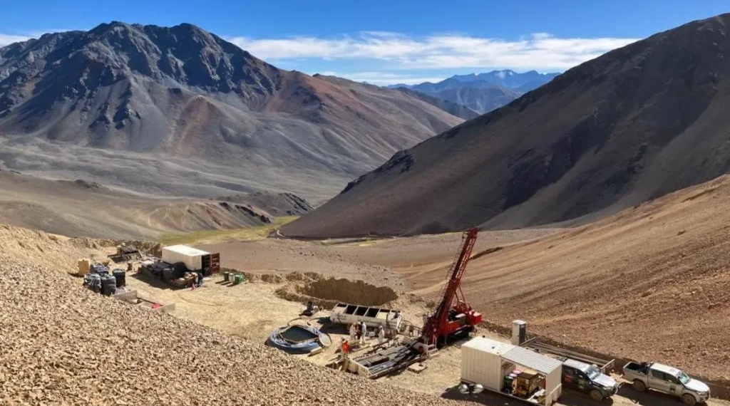 Minera canadiense confirmó el descubrimiento de un nuevo sistema de cobre y oro en San Juan